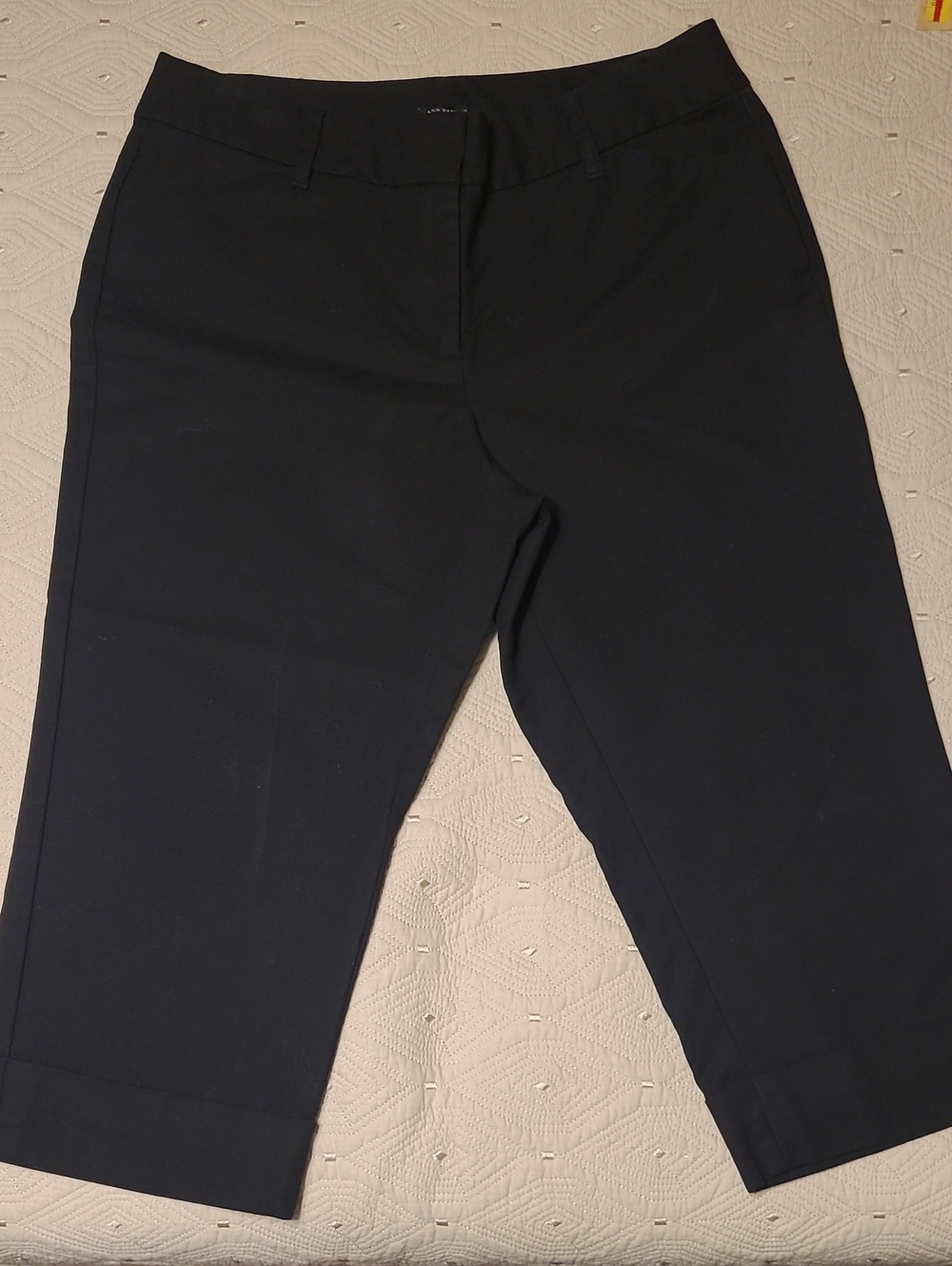 Ann Taylor Capris With Cuff Black Size 6P - Picture 1 of 4